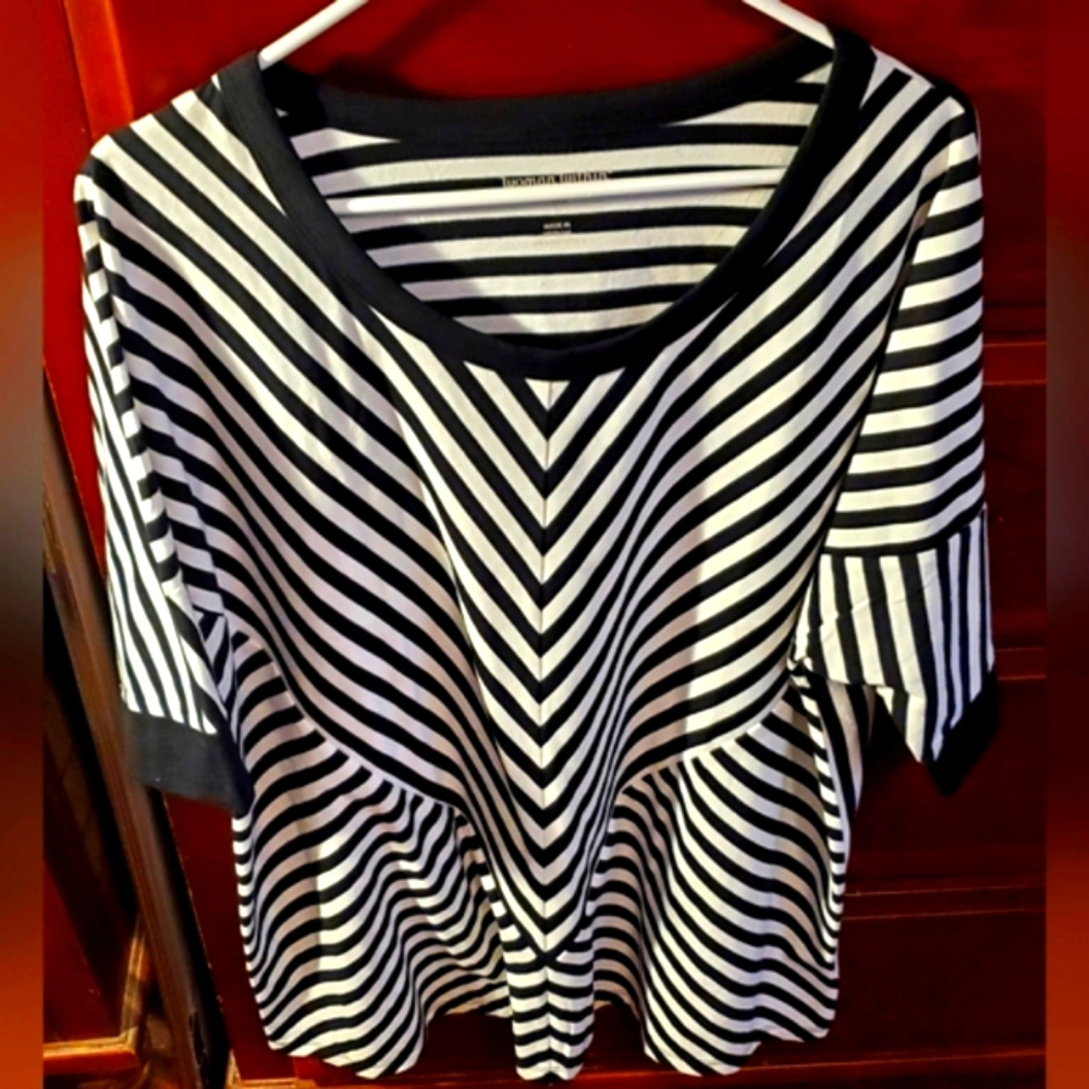 NEW! Plus Woman Within short sleeve black cuffs Tee